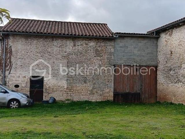 Maison vente à Niort, Mellé
