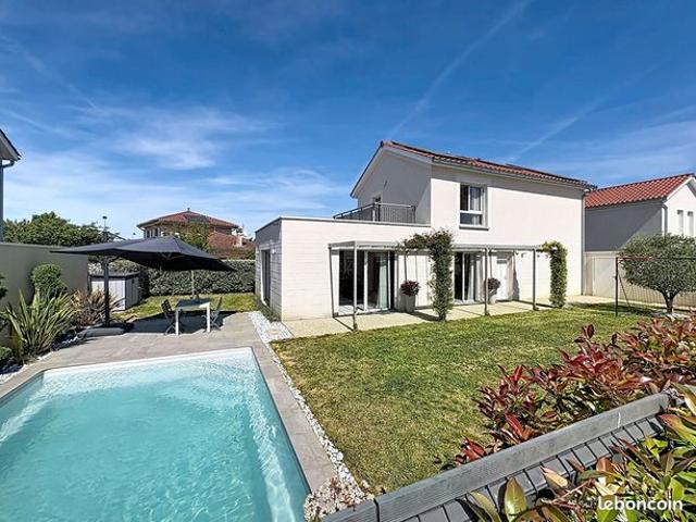 Maison vente à Privas, Saint-priest