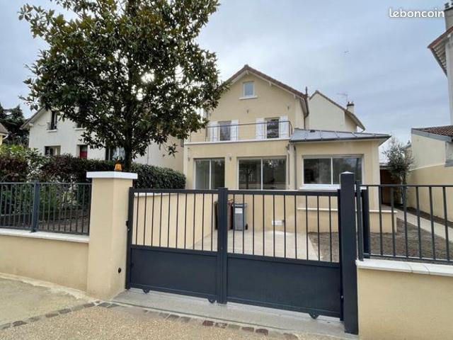 Maison vente à Saint-Germain-en-Laye, Le Vésinet