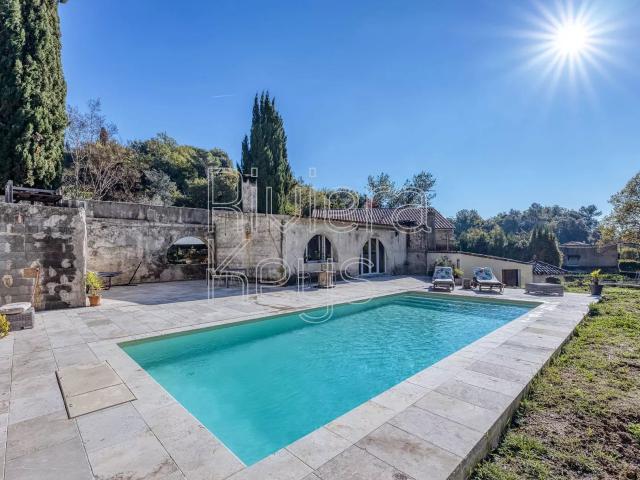 Maison vente à France métropolitaine, Contes