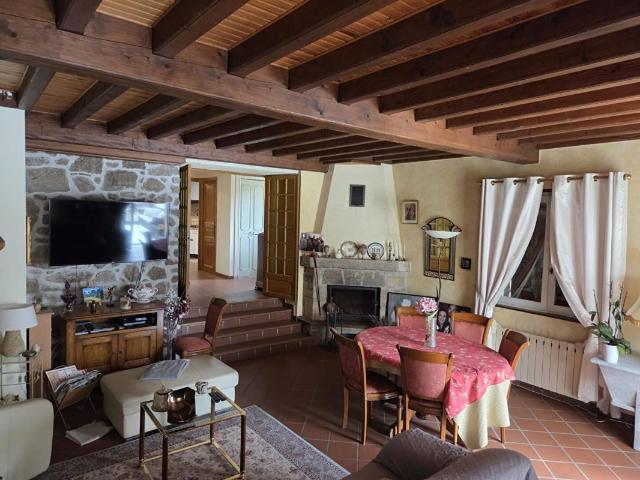 Maison vente à Saint-Étienne, Bourg-argental
