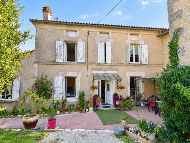 Maison vente à La Chapelle, Charente
