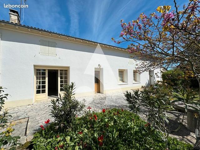 Maison vente à Niort, Fors
