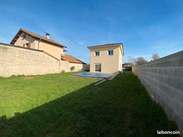 Maison vente à Bourg-en-Bresse, Niévroz
