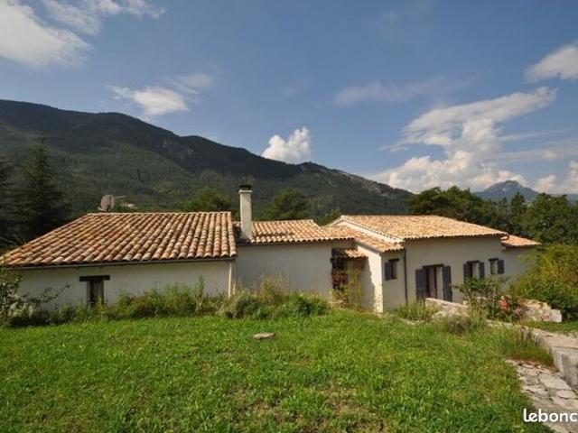 Maison vente à Castellane