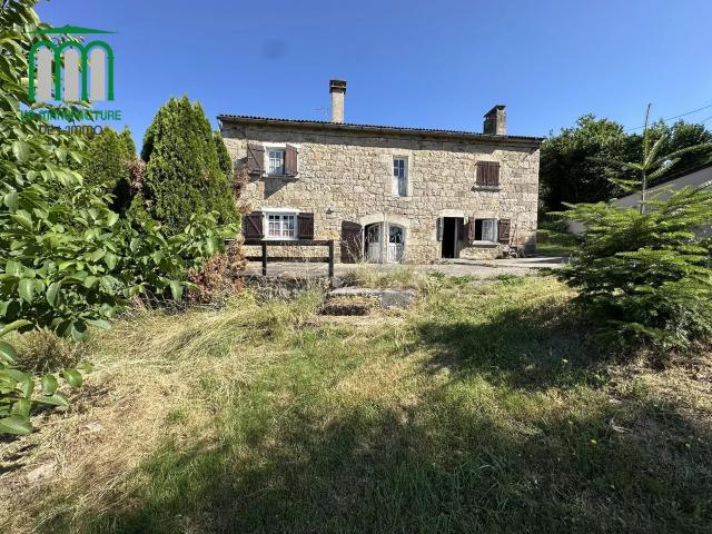 Maison vente à Buniazet, Lapte
