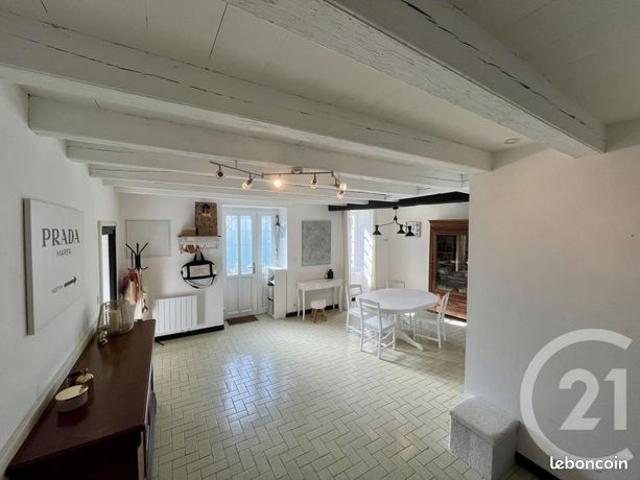 Maison vente à Saintes, Semussac
