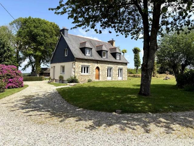 Maison vente à Guingamp, Bretagne