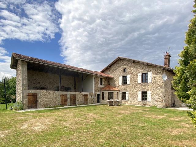 Maison vente à Confolens, Nouvelle-Aquitaine