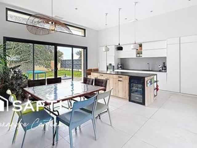Villa vente à Bordeaux, Camblanes-et-meynac