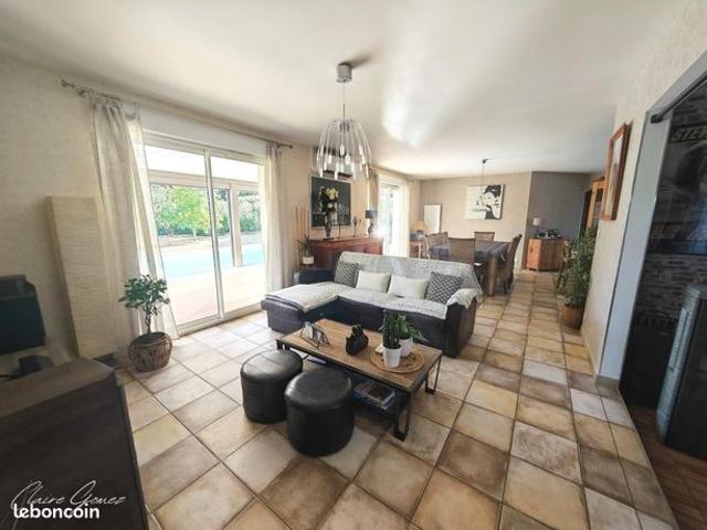Maison vente à Montmorillon, L'isle-jourdain