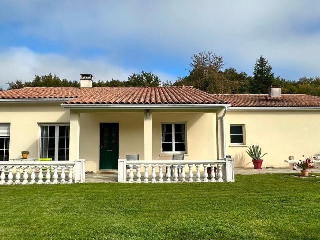 Maison vente à Saintes
