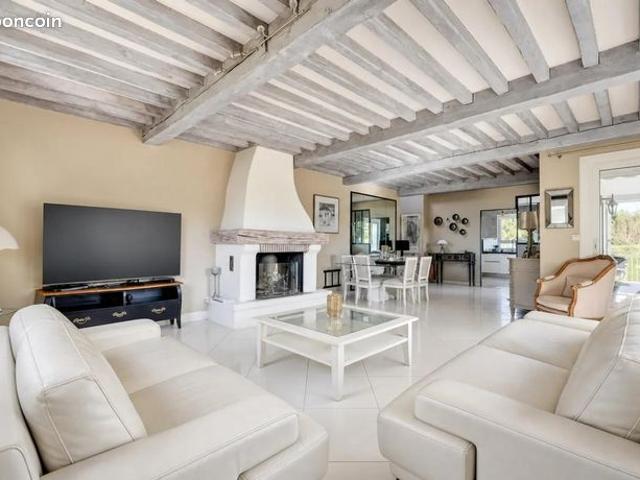 Maison vente à Saint-Laurent-de-Mure, Rhône
