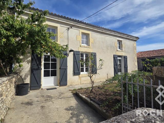 Maison vente à Saint-Jean-d'Angély, Paillé