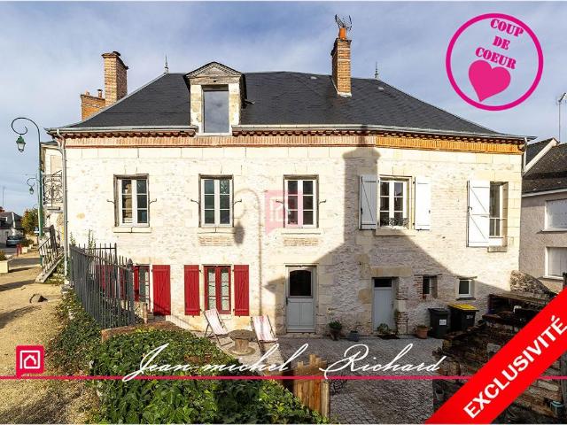 Maison vente à Blois, Cour-cheverny