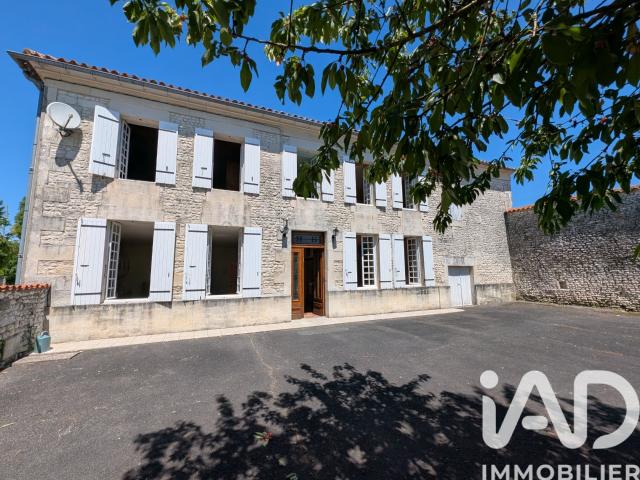 Maison vente à Saintes, Montils