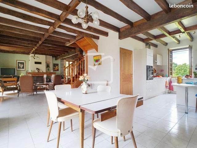 Maison vente à Figeac, Girac
