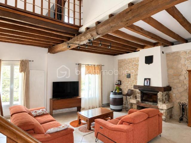 Maison vente à Le Moulin de Véron, Véron
