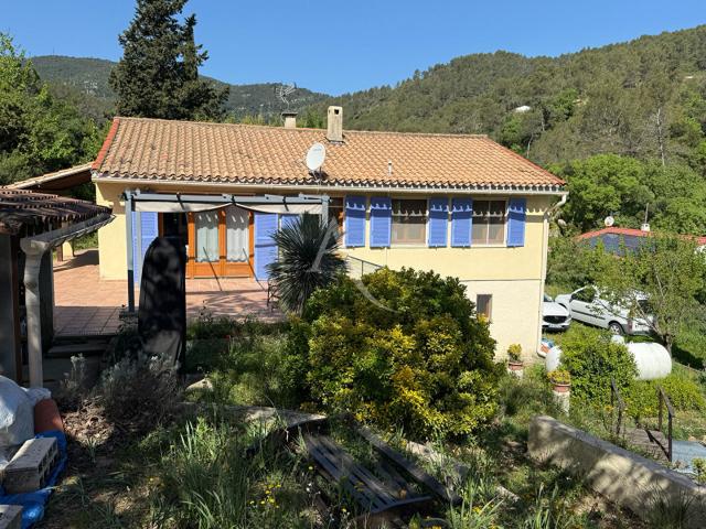 Maison vente à Arrondissement de Toulon, Belgentier