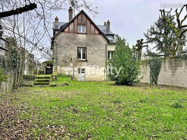 Maison vente à Loches, Bléré