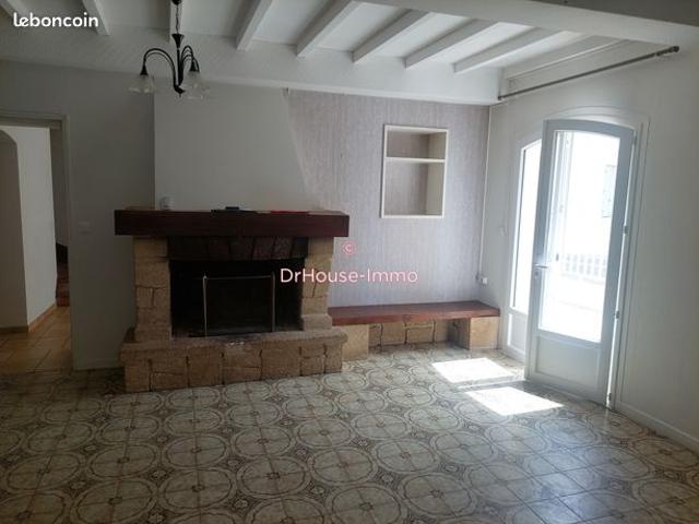 Maison vente à Saintes, Cozes