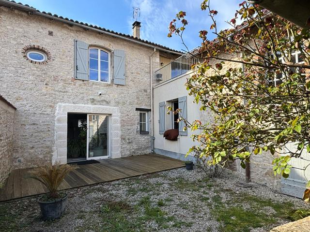 Maison vente à Montmorillon, Charroux