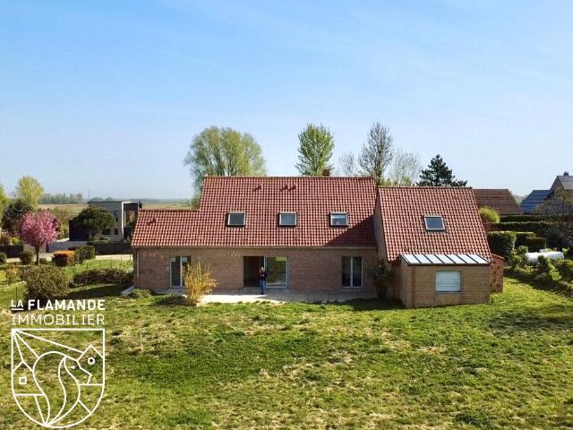 Maison vente à Dunkerque, Cassel