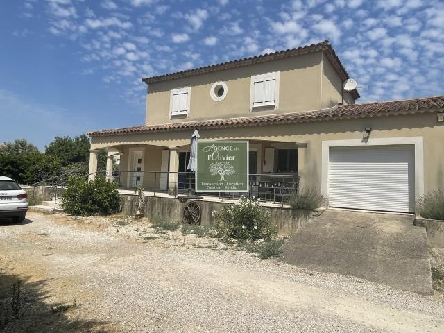 Maison vente à Arles, Saint-etienne-du-grès