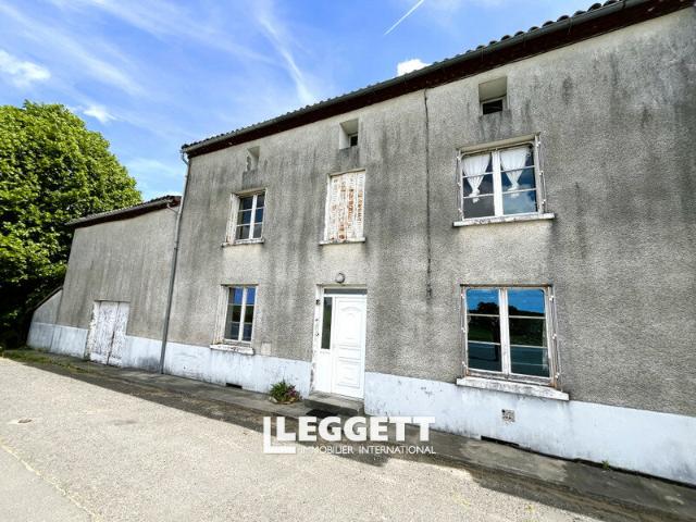 Maison vente à Confolens, Chabrac