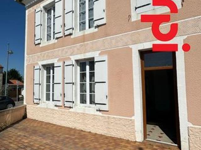 Maison vente à Saint-agnant