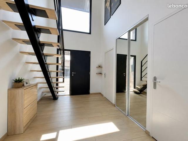 Maison vente à Lille, Provin