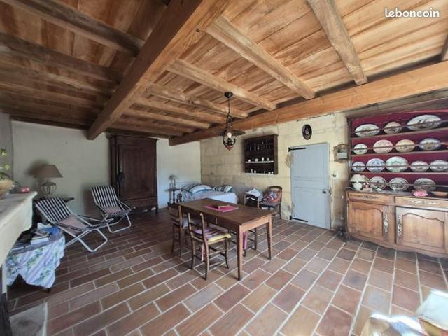 Maison vente à Saint-Jean-d'Angély, Saint-savinien