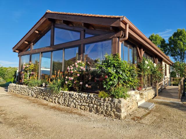 Maison vente à Nontron, Brantôme