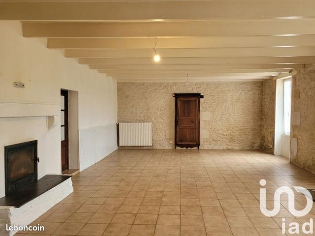 Maison vente à Confolens, Saint-coutant