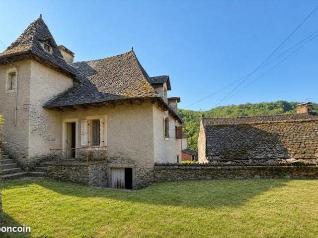 Maison vente à Figeac, Laval-de-cère