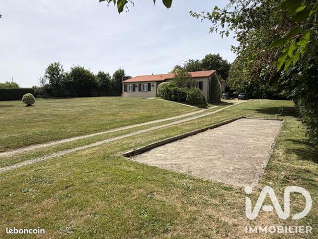 Maison vente à Bressuire, Saint-paul-en-gâtine