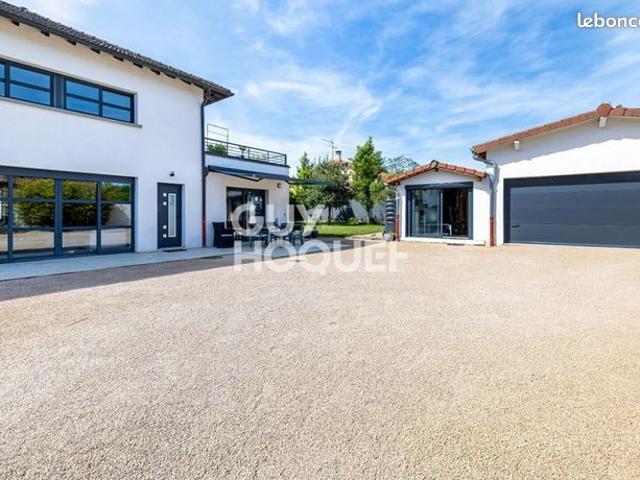 Maison vente à Bourg-en-Bresse, Bourg-en-bresse