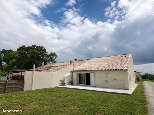 Maison vente à Rochefort, Moragne