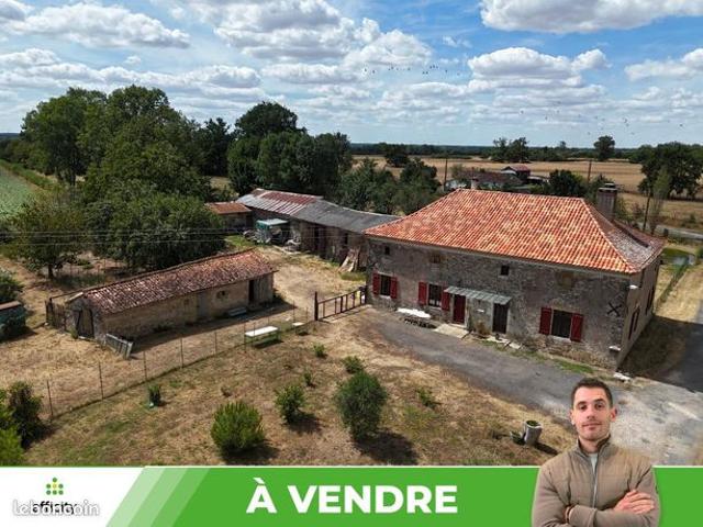Maison vente à Montmorillon, Mauprévoir