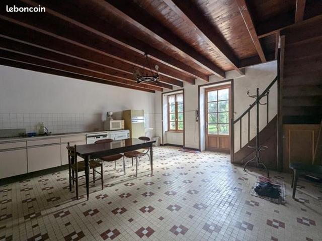 Maison vente à Fontenay-le-Comte, Bazoges-en-pareds