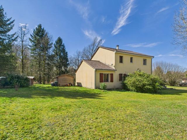 Maison vente à Nontron, Piégut-pluviers