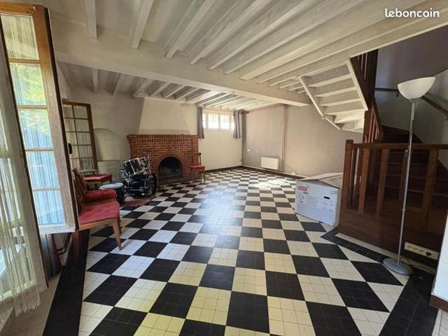 Maison vente à Saint-Cyr-sur-Morin, Seine-et-Marne