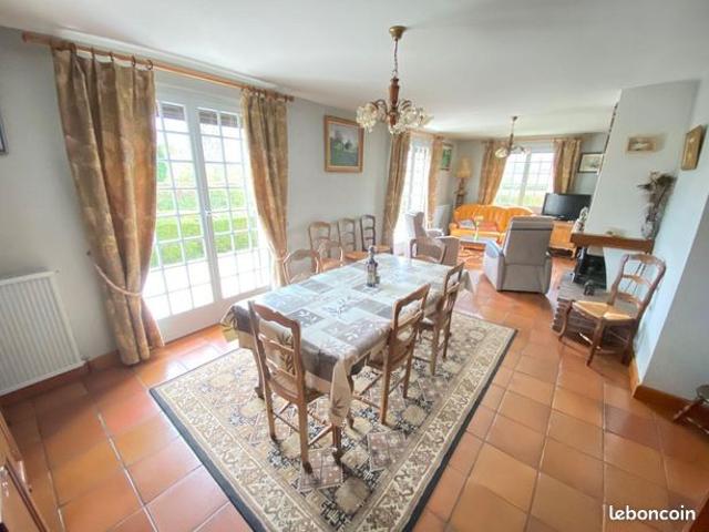 Maison vente à Rouen, Boos