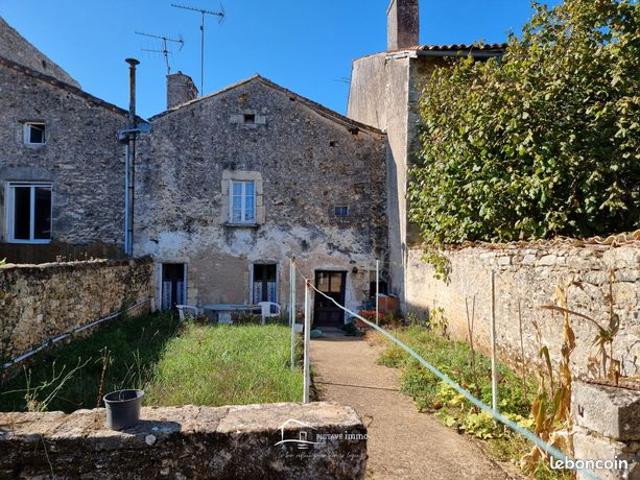 Maison vente à Sanxay, Vienne