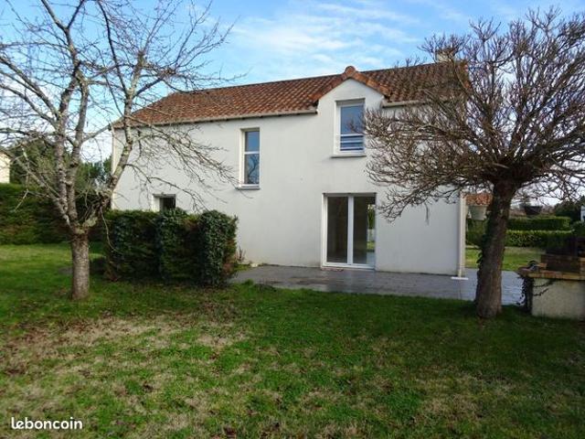 Maison vente à Montmorillon, Valdivienne