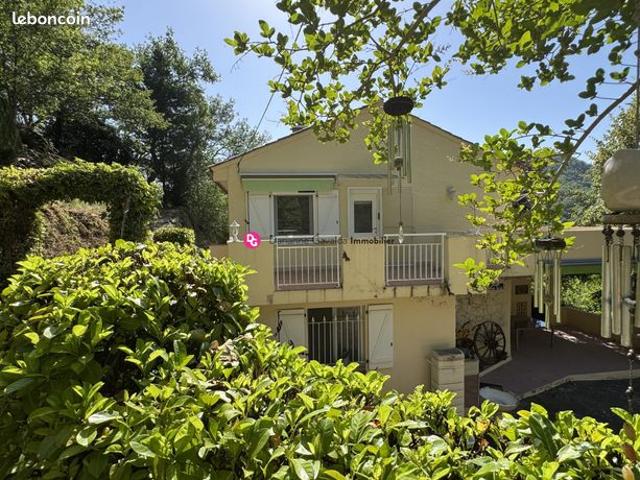 Maison vente à Villefranche-de-Rouergue, Saint-parthem