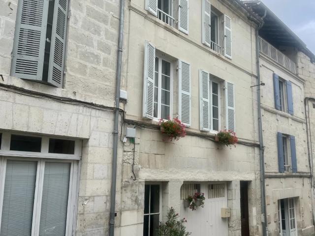 Maison vente à Angoulême, Aubeterre-sur-dronne