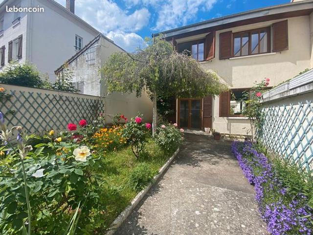 Maison vente à Nanterre, Suresnes