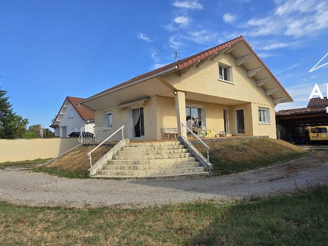 Maison vente à Belley, Château-gaillard