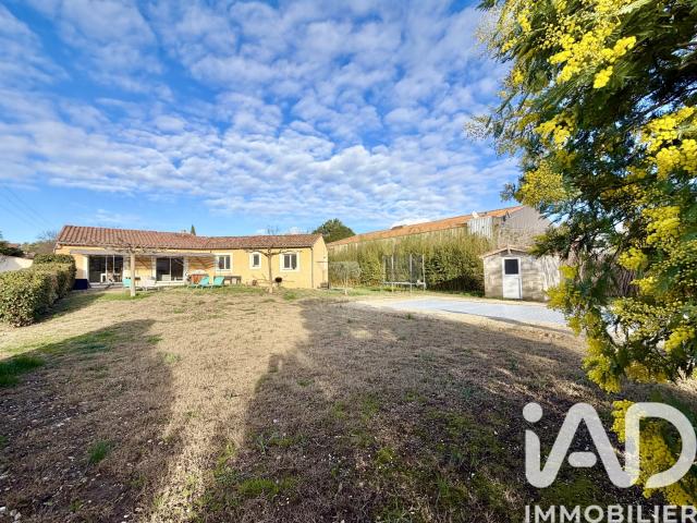 Maison vente à Nîmes, Montfrin